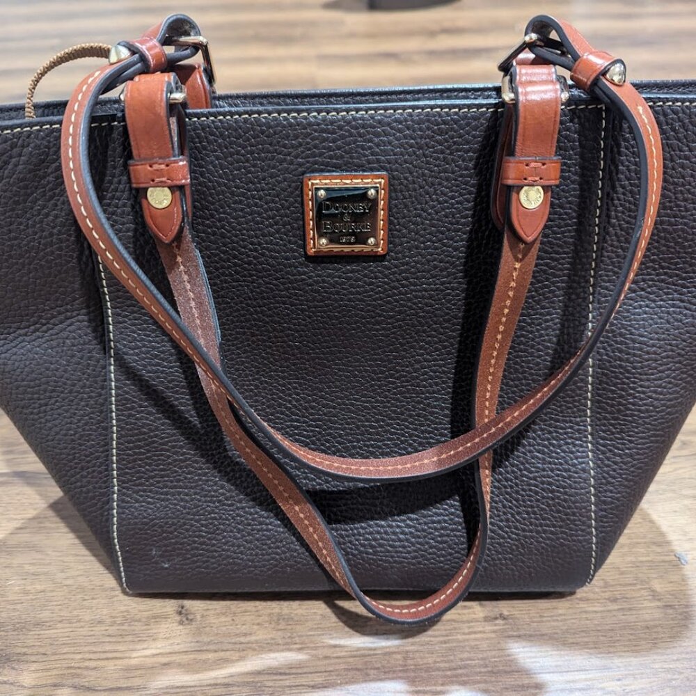 Dooney & Bourke Purse